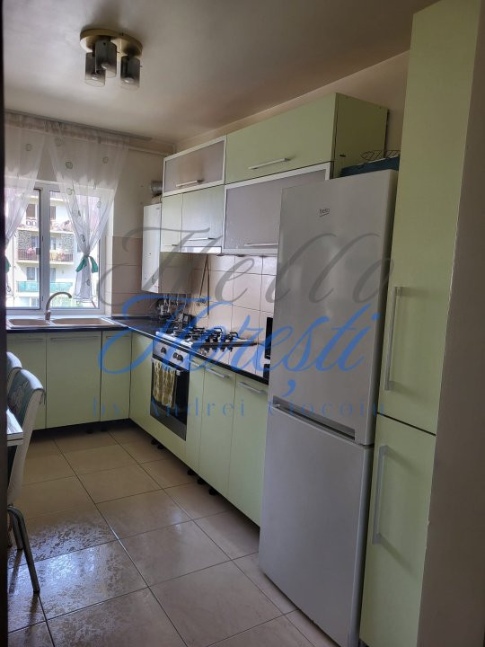 Apartament 2 camere 61mp, zona Eroilor