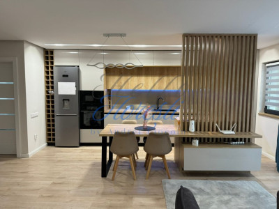 Apartament 3 camere 65mp, Zona Muzeul Apei