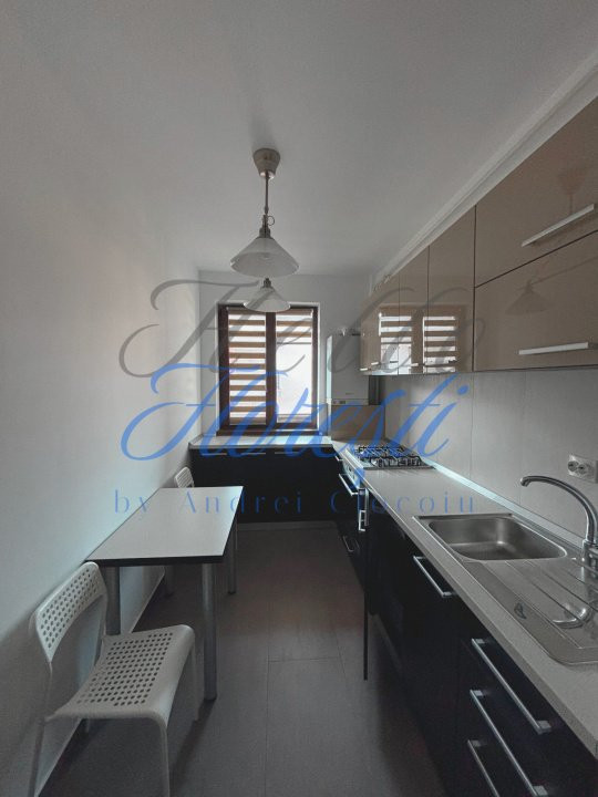 Apartament 2 camere 52mp, Zona Sub Cetate