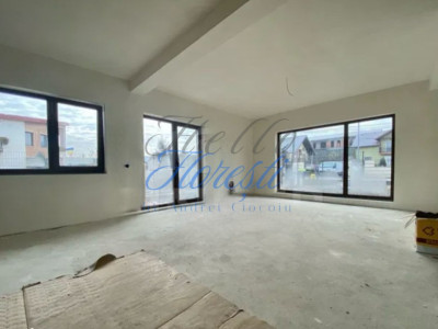 Casa cuplată, 120 mp,curte 113mp zona Eroilor