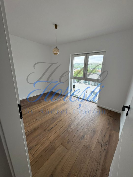 Apartament 3 camere, 68 mp, zona Oncos