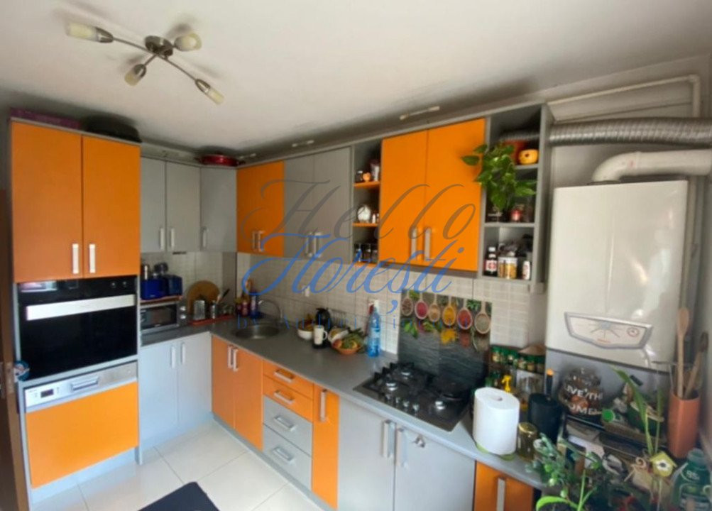 Apartament de 3 camere, 76 mp, in zona Cetatii