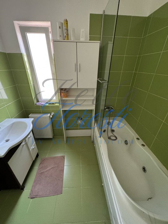 Apartament 3 camere, 68 mp, zona Terra
