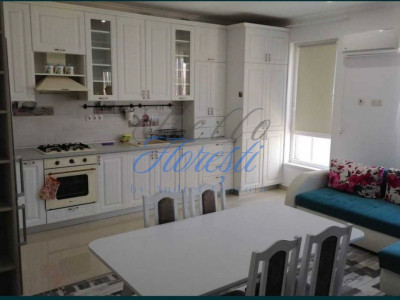 Apartament 3 camere, 74 mp, zona Subcetate