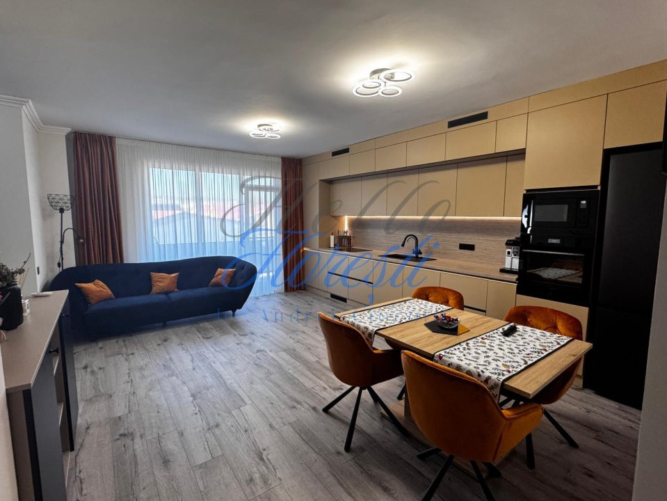 Apartament 3 camere, 72 mp, zona Parc Poligon