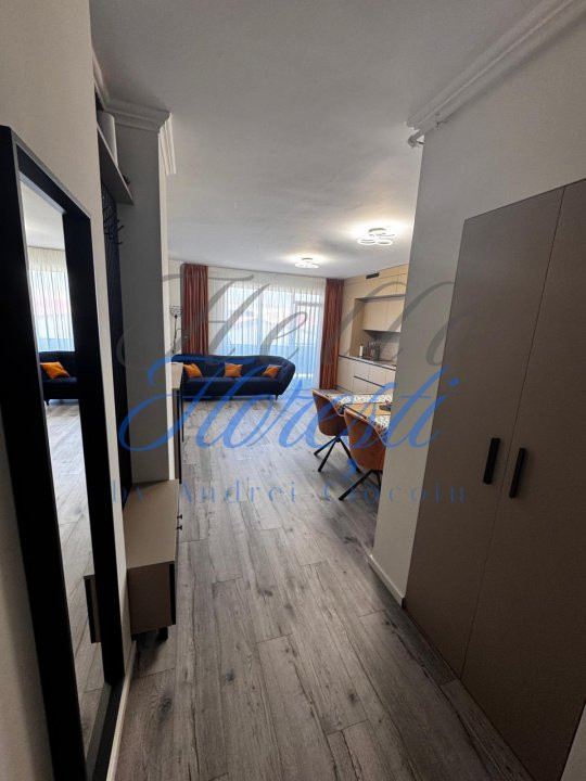 Apartament 3 camere, 72 mp, zona Parc Poligon
