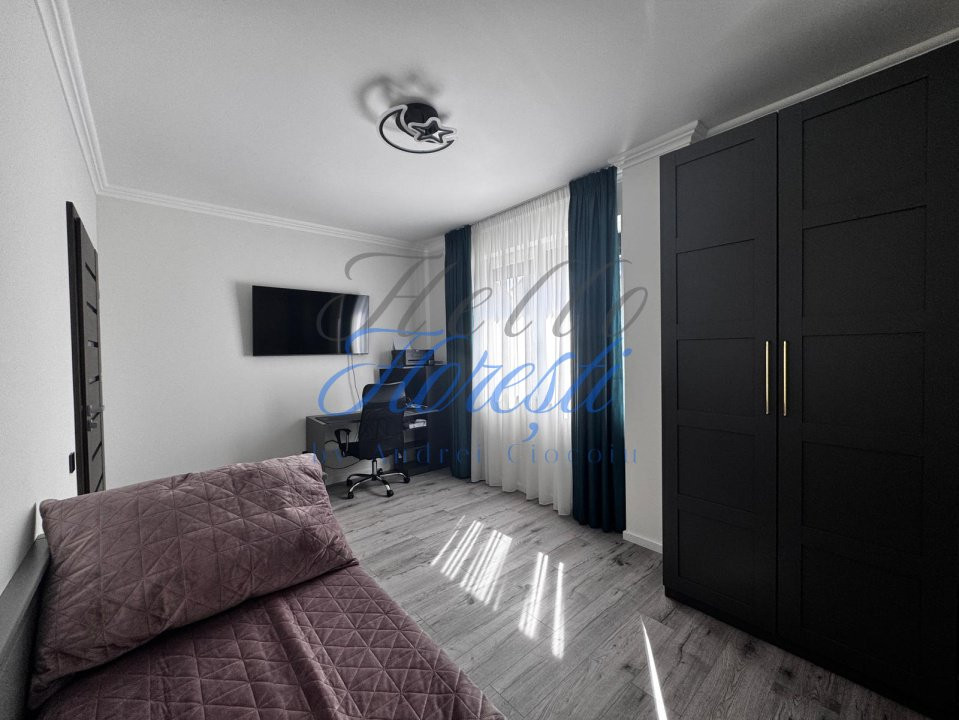 Apartament 3 camere, 72 mp, zona Parc Poligon