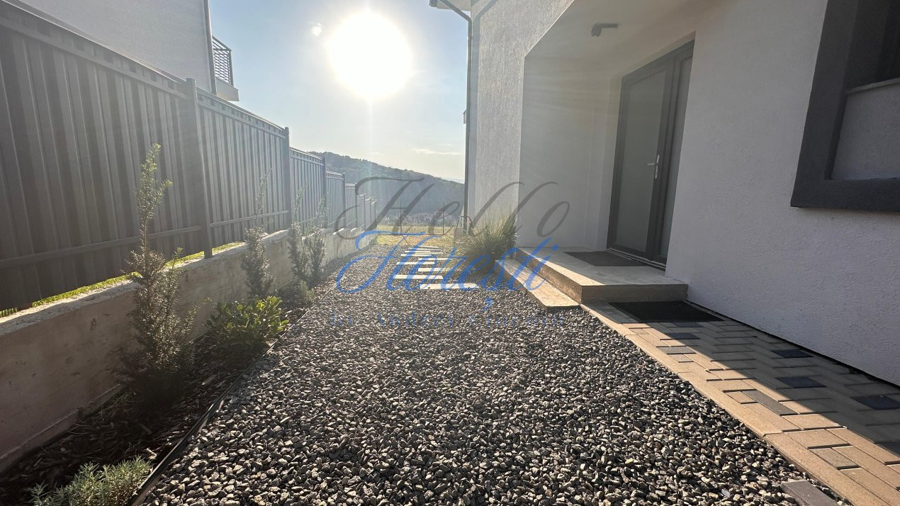Casa tip duplex, 120 mp, zona VIVO