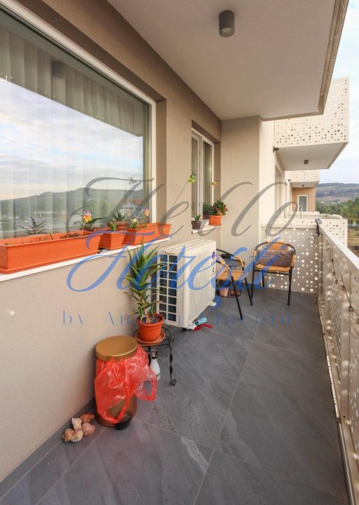 Apartament 3 camere, 72 mp, zona VIVO