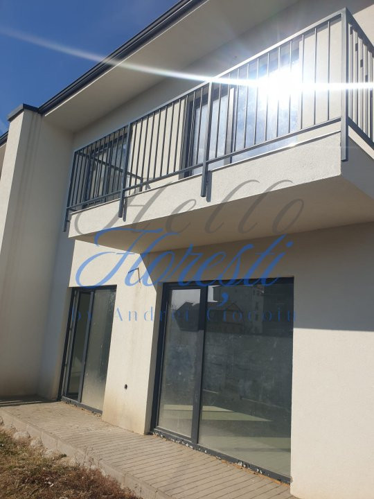 Casa cu garaj - 4 camere - 130 mp utili - zona Somesului, Floresti!