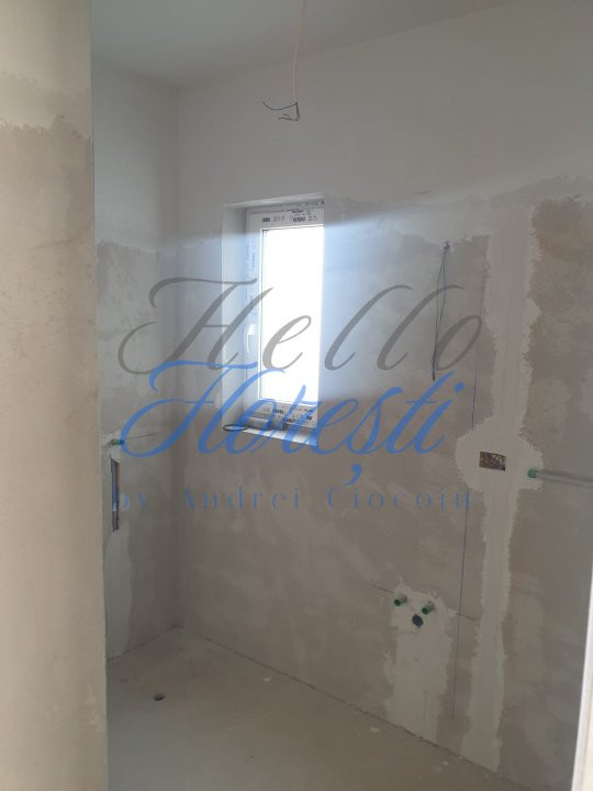 Casa cu garaj - 4 camere - 130 mp utili - zona Somesului, Floresti!