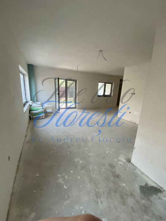 Casa cuplata, 160 mp utili, semifinisat, 2 parcari, zona Luna de Sus