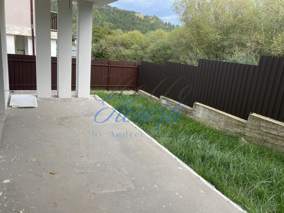 Casa cuplata, 160 mp utili, semifinisat, 2 parcari, zona Luna de Sus