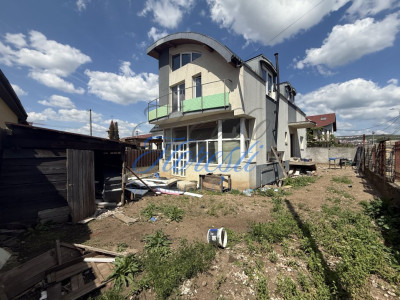 INVESTITIE! Casa individuala 257 mp utili - teren 300mp - zona Someseni!