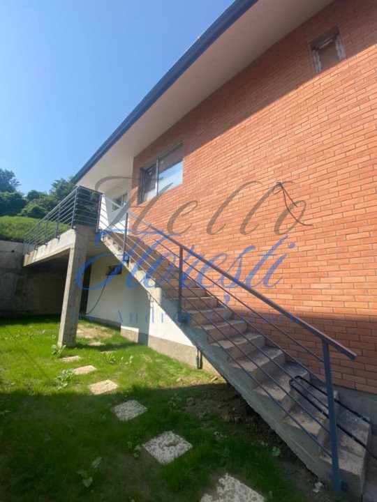 Casa noua zona Parc Poligon