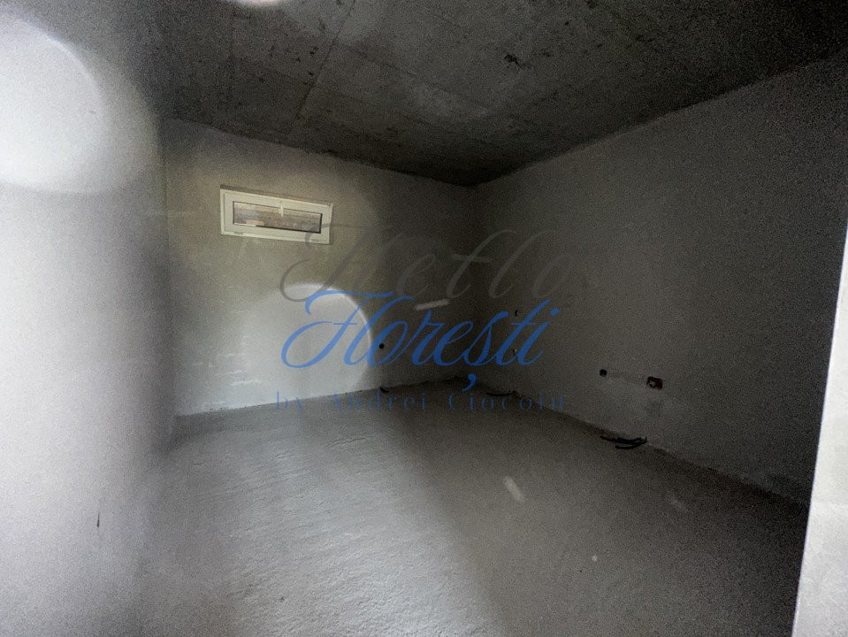 Casa Individuala, semifinisata, zona Tautiului