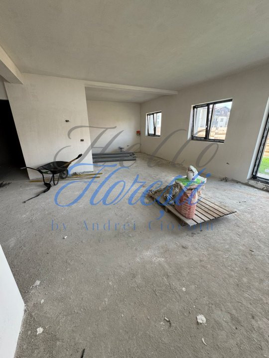 Casa tip quadruplex, 4 camere, 150 mp, Zona Sub cetate