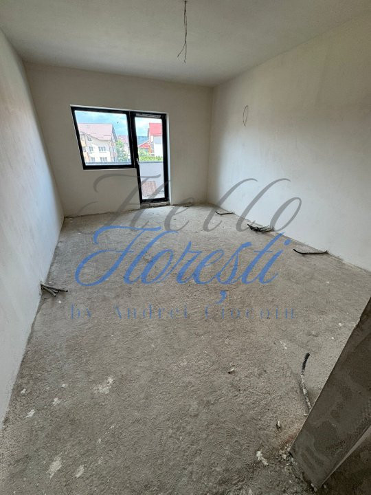 Casa tip quadruplex, 4 camere, 150 mp, Zona Sub cetate
