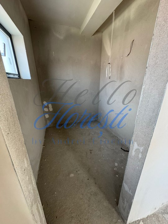 Casa tip quadruplex, 4 camere, 150 mp, Zona Sub cetate