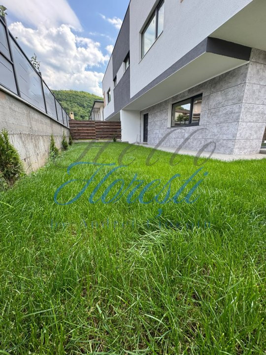 Casa tip quadruplex, 4 camere, 150 mp, Zona Sub cetate