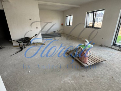 Casa tip quadruplex, 4 camere, 150 mp, Zona Sub cetate