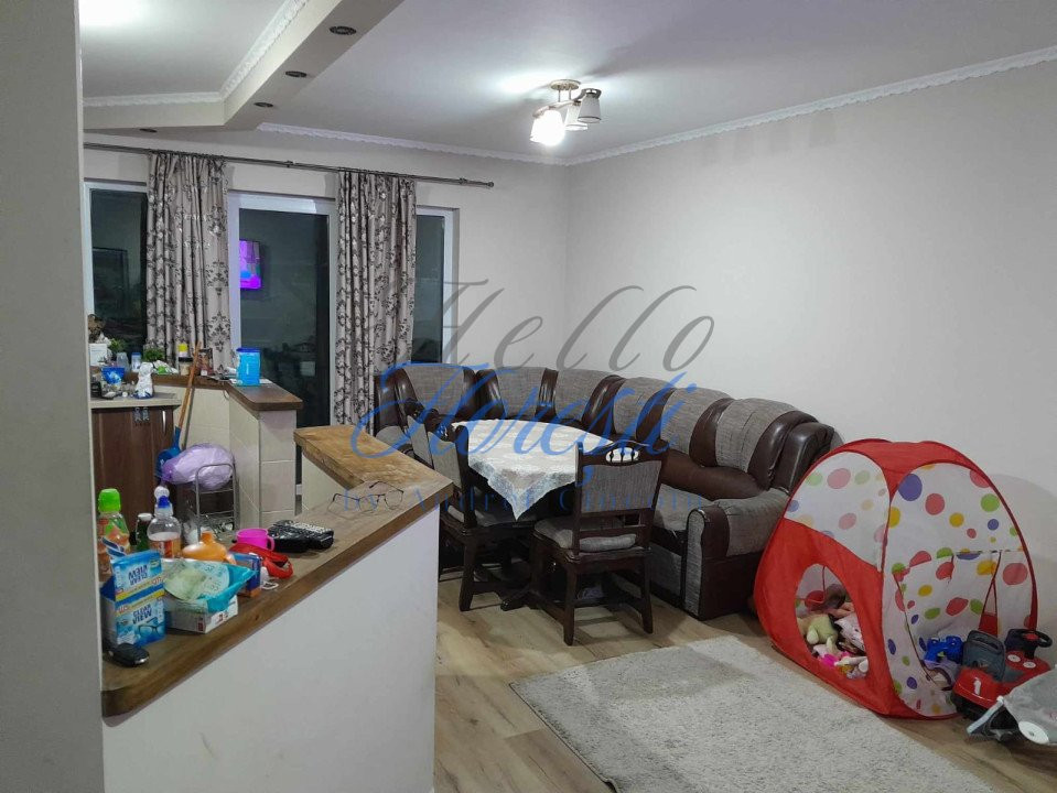 Apartament 3 camere, 63 mp