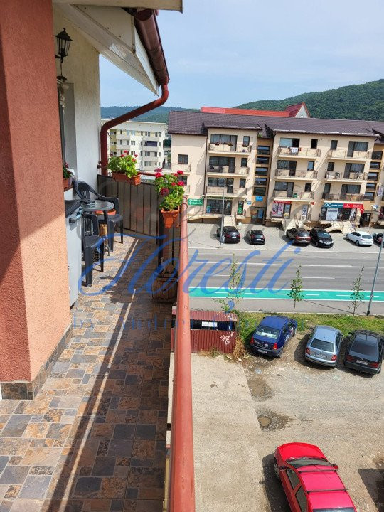 Apartament 3 camere, 79 mp, zona Eroilor