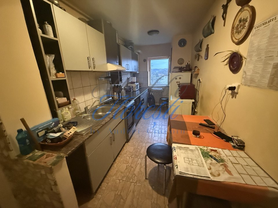 Apartament 3 camere, 66 mp, cartier Gruia