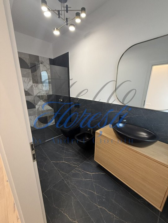 Penthouse 88mp - 3 camere - zona Terra, Floresti!
