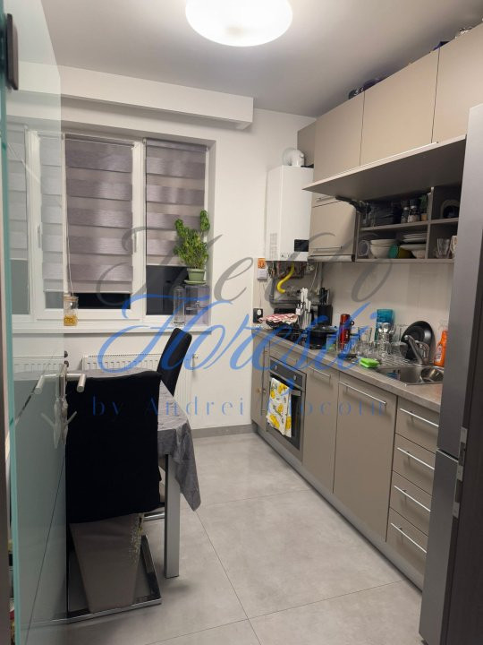Apartament 3 camere 66mp, Zona  Vivo