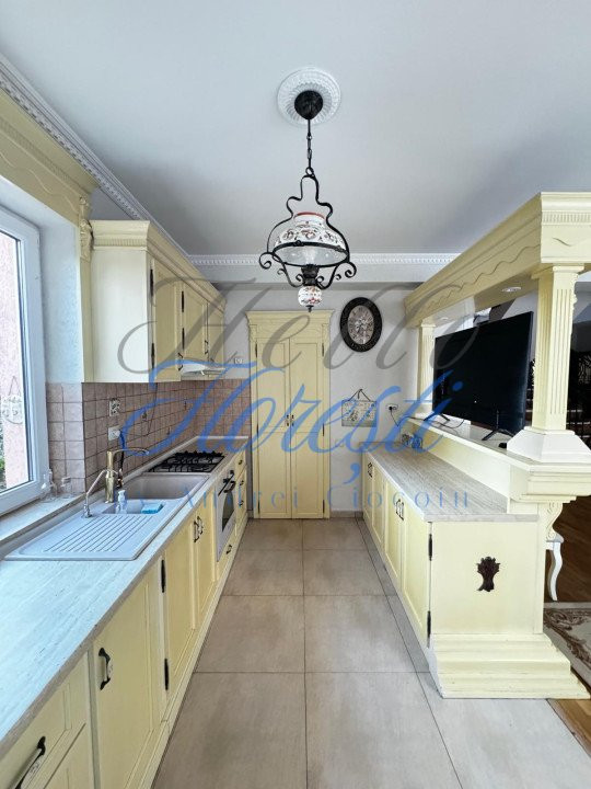 Casa 4 camere, 190 mp, Borhanci