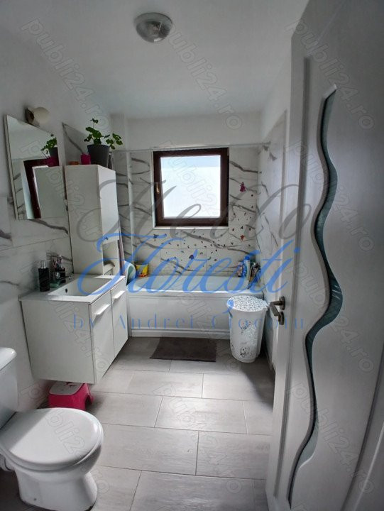 Apartament 2 camere, 42 mp, zona Terra