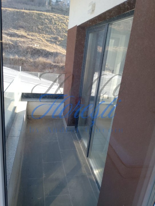 Casa tip duplex 128mp, zona Vivo