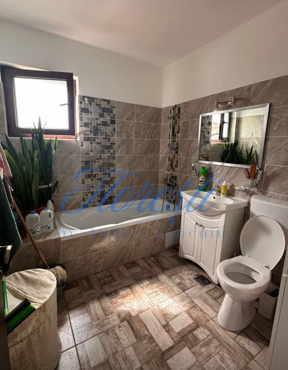 Apartament cu 2 camere decomandate 
