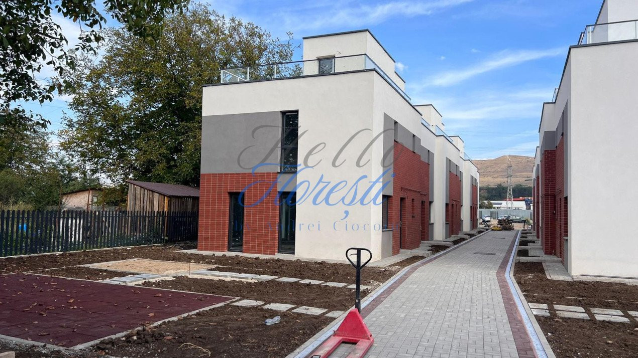 Duplex de 4 camere , in zona Avram Iancu
