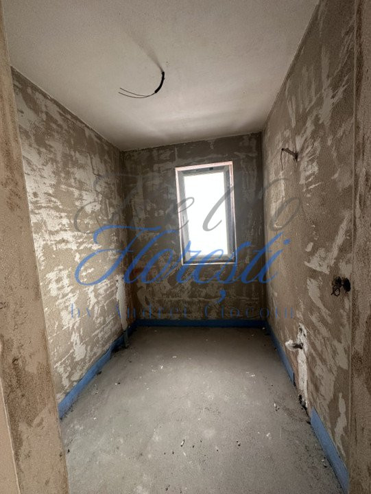 Apartament de 3 camere, semidecomandat, in Floresti, zona Somesului