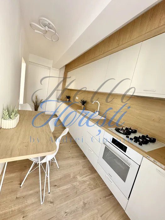Apartament de 2 camere, semidecomandat, zona Terra
