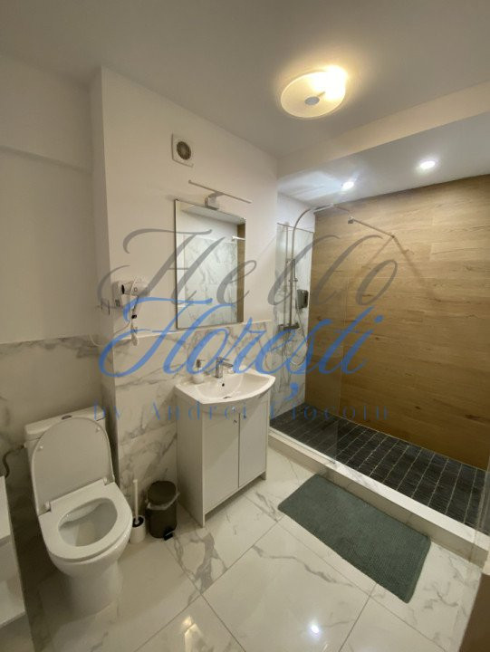 Apartament de 2 camere, semidecomandat in zona Teilor