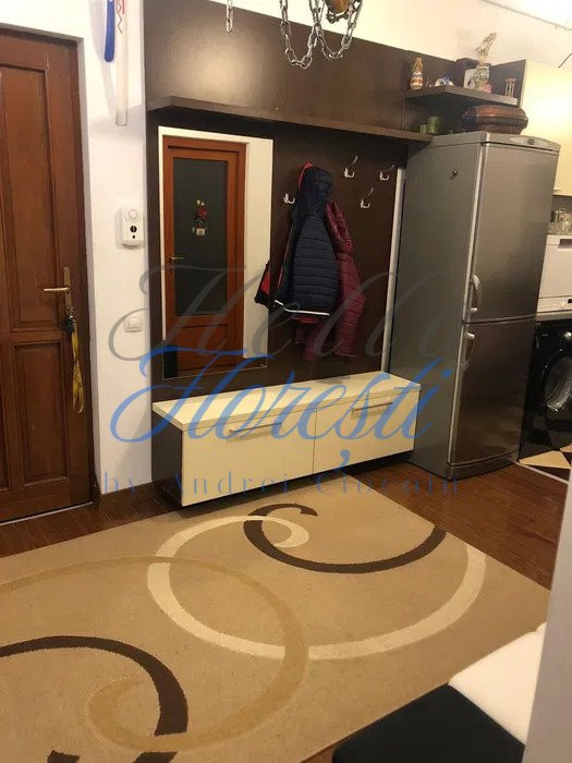 Apartament de 3 camere, zona Profesor Ioan Rus
