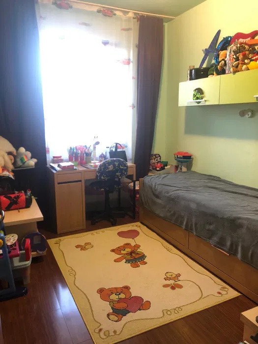 Apartament de 3 camere, zona Profesor Ioan Rus