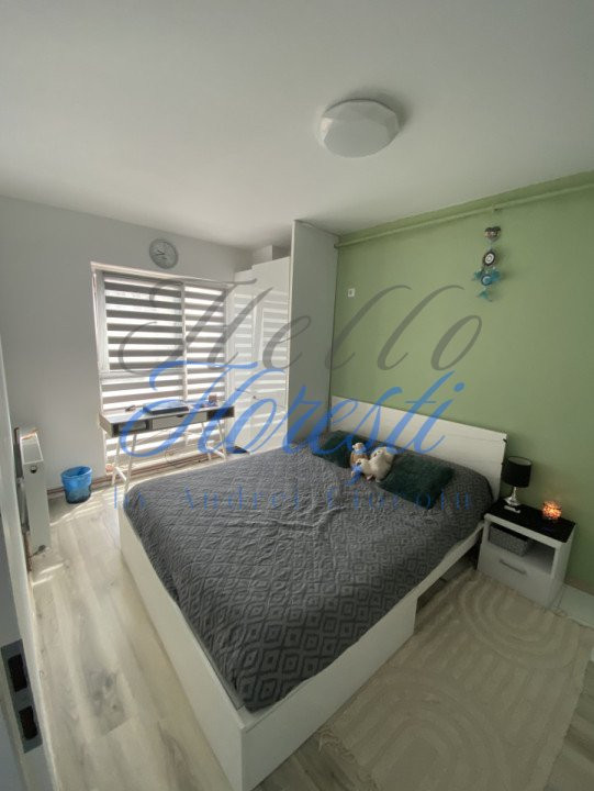 Apartament de 3 camere, semidecomandat, in zona Cetati.