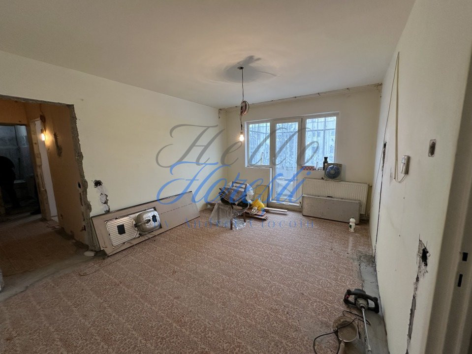 Apartament RENOVABIL de 4 camere 62mp, balcon, boxă de depozitare, Zona Mănăştur
