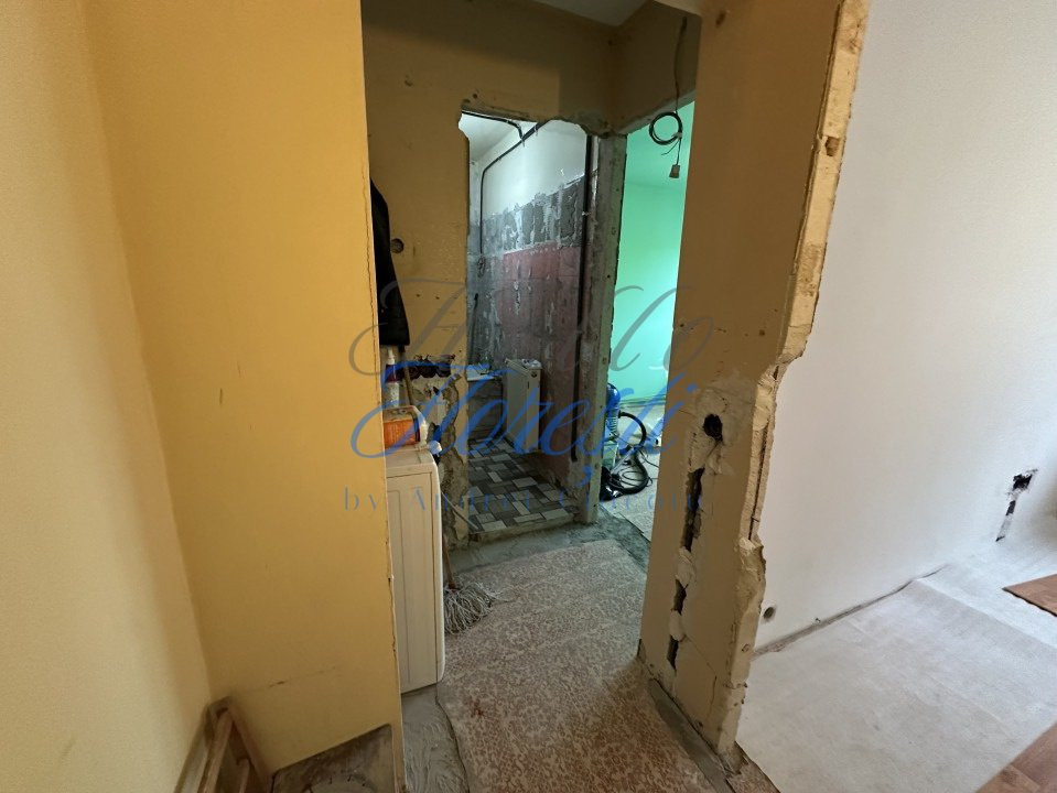 Apartament RENOVABIL de 4 camere 62mp, balcon, boxă de depozitare, Zona Mănăştur