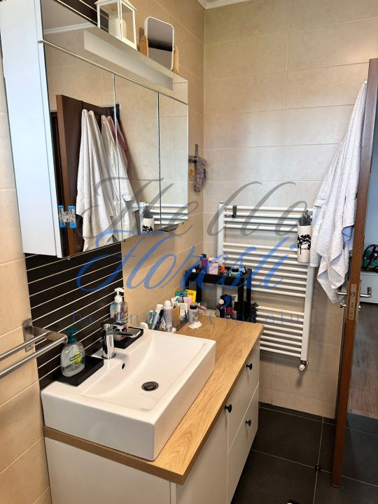 Apartament 3 camere 66mp, zona Eroilor