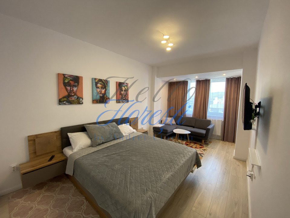 Apartament de 3 camere, semidecomandat, in zona Teilor