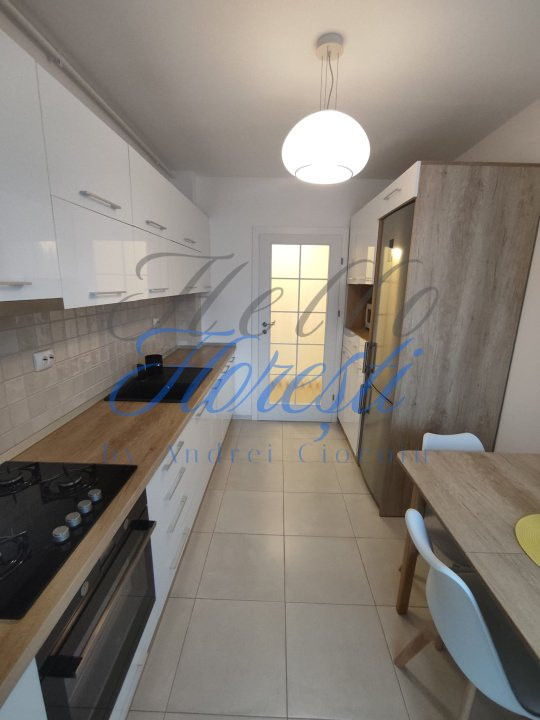 Apartament, 3 camere, suprafață utilă de 78 mp, zona Vivo