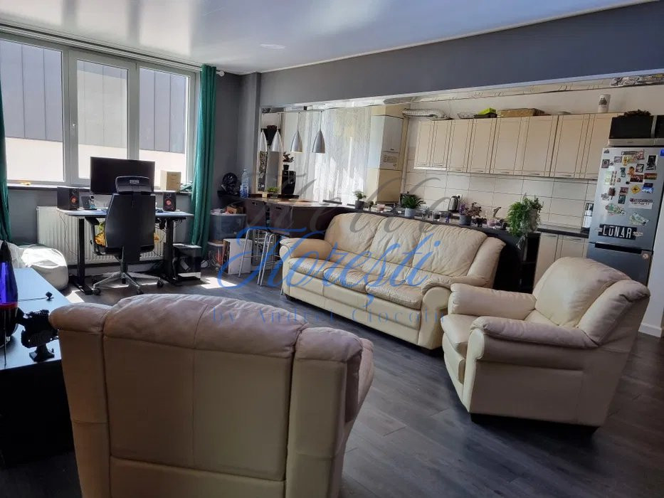 Apartament de 2 camere, 67 mp. utili, zona Andrei Muresanu.