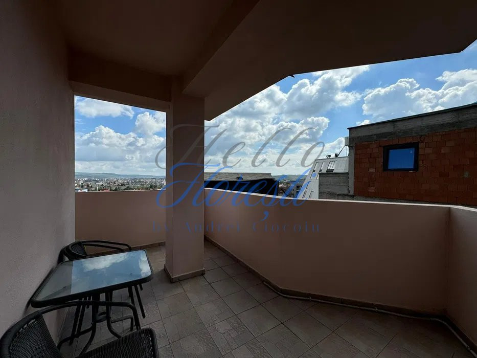 Apartament de 2 camere, 67 mp. utili, zona Andrei Muresanu.
