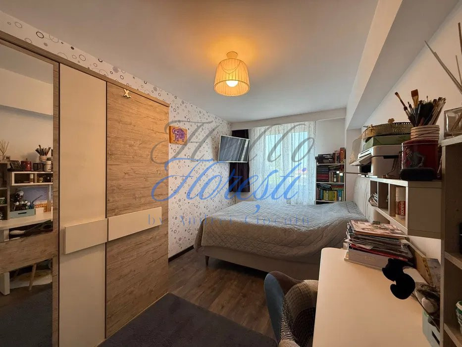 Apartament de 3 camere, 79 mp, Zona Andrei Muresanu
