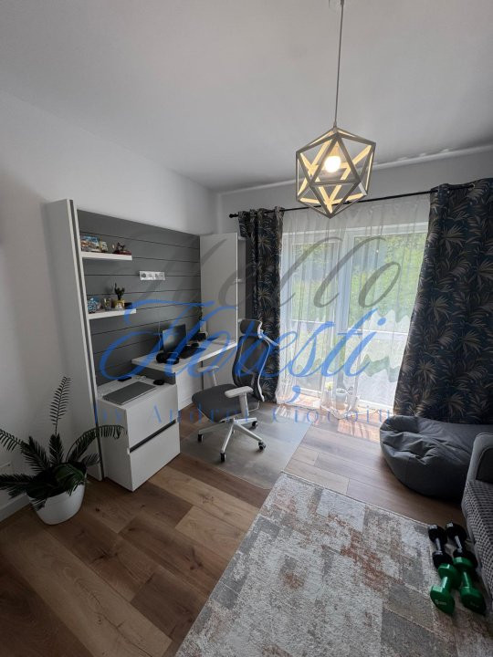 Apartament 3 camere 70mp, Zona Teilor